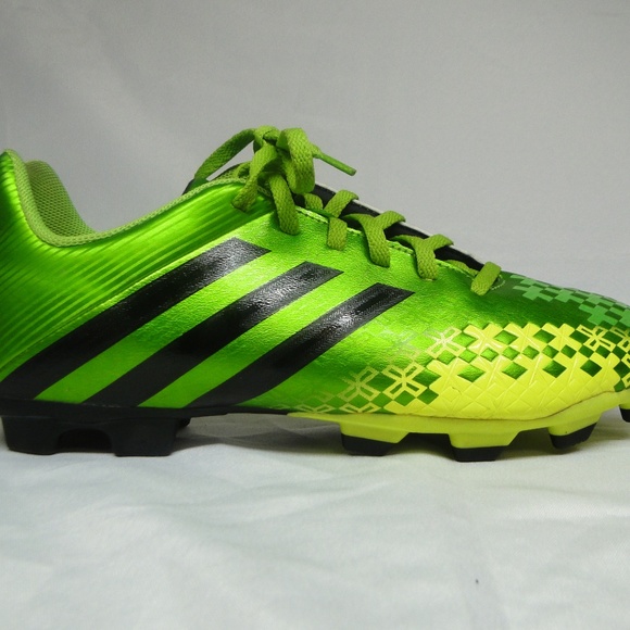 adidas predito green